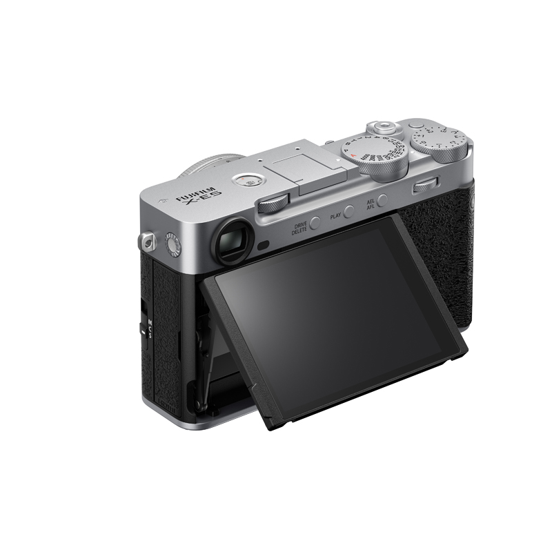 X-E5_back_left_variangleOpen_silver_2